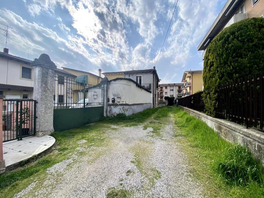 Zona Fiera A 10 Minuti Dal Centro Con Parcheggio Apartment Verona Exterior photo